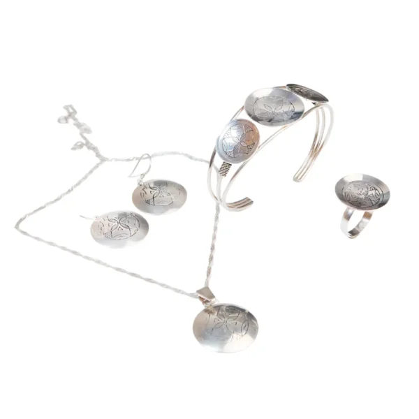 Harmony Tazoughert Silver Collection – Jouhra