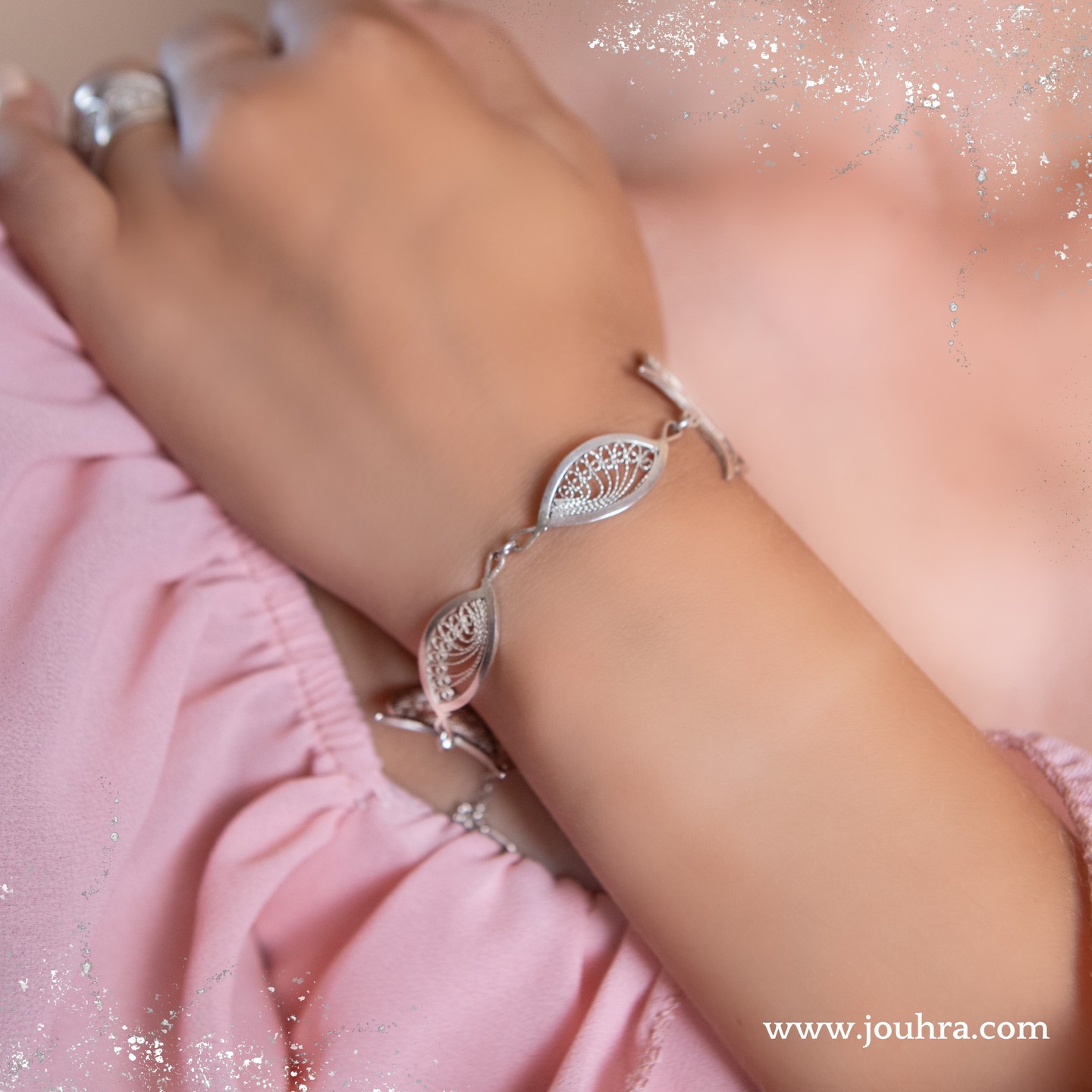 jouhra_official__2024-10-05T173317.000Z